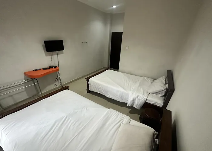 Hotel Warta Dua 2*