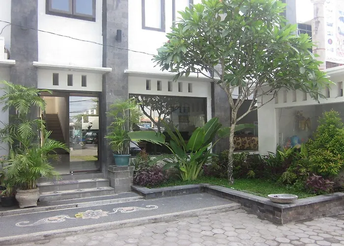 Warta Dua Hotel 2*