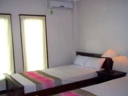 Warta Dua Hotel 2*
